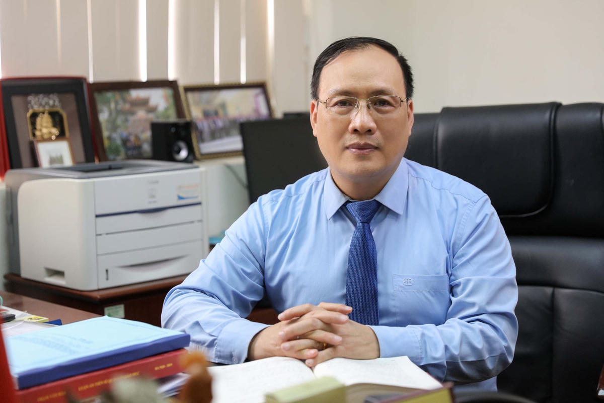 GS.TSKH.VS Nguyễn Đình Đức – Uỷ viên Uỷ ban Trung ương MTTQ Việt Nam khoá X